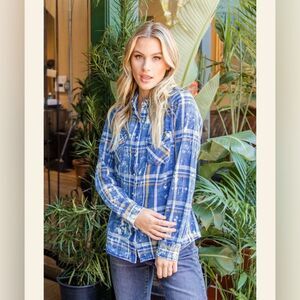Lovestitch perfectly distressed navy & orange Button Down flannel; Size Medium